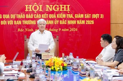 Phó Chủ tịch Thường trực Quốc hội Đỗ Văn Chiến chủ trì Hội nghị thông qua dự thảo báo cáo kết quả kiểm tra đối với Ban Thường vụ Thành ủy Bắc Ninh