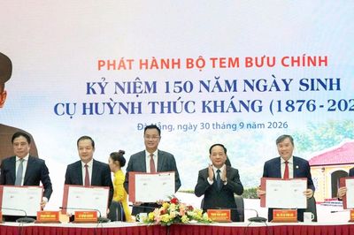 Hội thảo khoa học 'Cụ Huỳnh Thúc Kháng - Tấm gương cao đẹp của bậc đại trí thức yêu nước, trọn đời vì Tổ quốc, vì nhân dân'