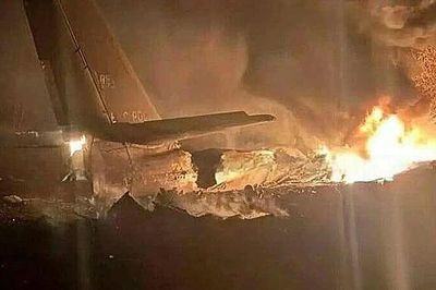 Máy bay ném bom Tu-95 của Nga rơi, sáu người thiệt mạng