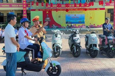 Hà Nội triển khai chiến dịch bồi dưỡng kỹ năng lái xe mô tô, xe gắn máy an toàn