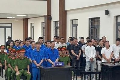 Tuyên án 36 bị cáo trong đường dây tín dụng đen, cướp tài sản, mua bán ma tuý, đánh bạc