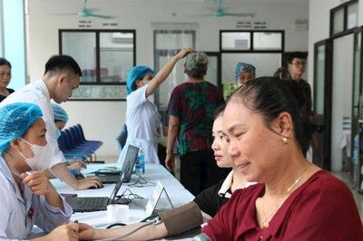 Bộ Y tế 'gỡ khó' trong triển khai khám sức khỏe định kỳ miễn phí toàn dân