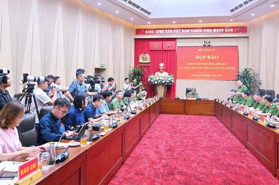 Bộ Công an họp báo thông báo tình hình, kết quả công tác công an Quý III năm 2026