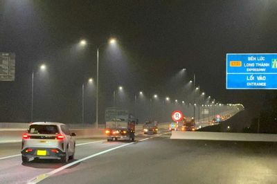 Cao tốc Bến Lức - Long Thành chính thức thông xe toàn tuyến