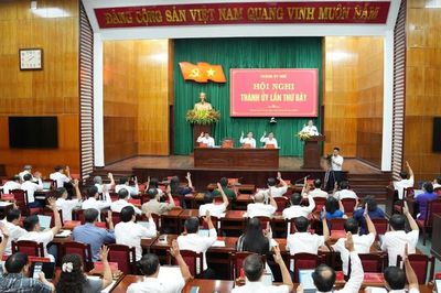 Thành ủy Huế yêu cầu thực hiện bằng được kịch bản tăng trưởng hai con số