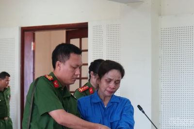 Vợ 'nối gót' chồng vào tù vì buôn ma túy