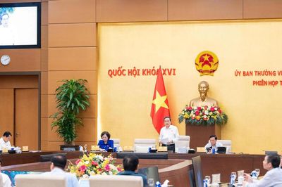 Khai mạc Phiên họp thứ 7 của Ủy ban Thường vụ Quốc hội