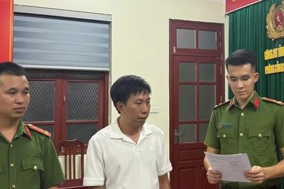 Khởi tố giám đốc và nhân viên đổ trộm chất thải xây dựng khi phá dỡ công trình