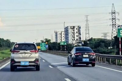 Nhiều xe tập lái trên cao tốc Hà Nội - Thái Nguyên, cảnh sát giao thông vào cuộc