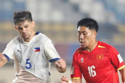 Ngô Đăng Khoa đang 'ngợp' ở tuyển Việt Nam?