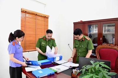 Vụ 'ăn chặn' tiền trợ cấp của học sinh: VKSND tỉnh Phú Thọ phê chuẩn khởi tố thêm 2 bị can