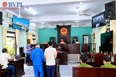 VKSND khu vực 13, tỉnh Lâm Đồng phối hợp tổ chức phiên tòa rút kinh nghiệm