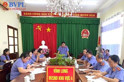VKSND khu vực 4, tỉnh Vĩnh Long tổ chức hai phiên tòa hình sự rút kinh nghiệm