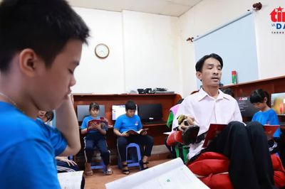 Thầy giáo Nguyễn Ngọc Lâm - Người truyền cảm hứng học tập cho trẻ em nghèo