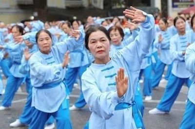 Chăm sóc, phát huy vai trò của người cao tuổi trong bối cảnh già hóa dân số