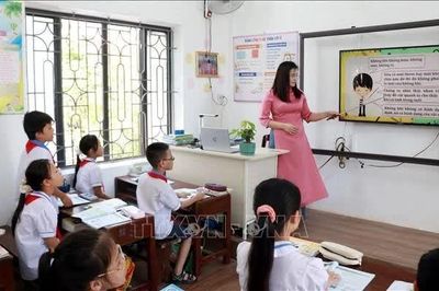 Đồng bộ điều kiện dạy học sau sắp xếp trường lớp
