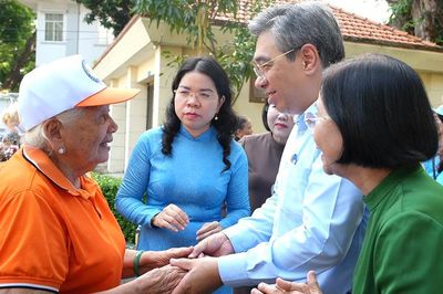 Ra mắt điểm sinh hoạt, chăm sóc sức khỏe người cao tuổi tại phường Thủ Dầu Một