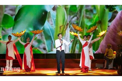 13 đội tham gia Liên hoan Đờn ca tài tử và Trích đoạn cải lương An Giang