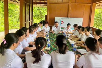 Để nghị quyết đến gần hơn với đảng viên