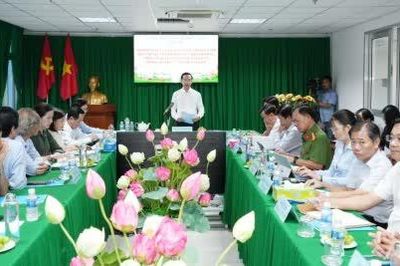 Chủ tịch UBND tỉnh Nguyễn Thanh Nhàn: Ngành Y tế cần nâng cao năng lực tuyến cơ sở và phát triển kỹ thuật chuyên sâu ở tuyến trên