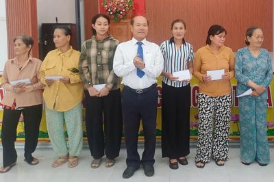 Xã Vạn Hưng tổ chức kỷ niệm Ngày Quốc tế Người cao tuổi