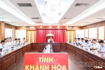 Đẩy nhanh tiến độ các công trình trọng điểm lĩnh vực công thương, xây dựng
