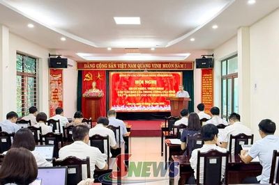 Quán triệt, triển khai các văn bản mới của Trung ương và của tỉnh