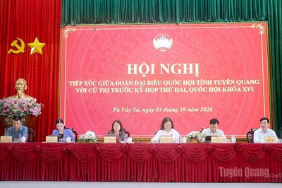 Đoàn ĐBQH khoá XVI tỉnh Tuyên Quang tiếp xúc cử tri xã Pà Vầy Sủ, Xín Mần, Nấm Dẩn, Quảng Nguyên