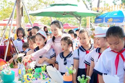 Học tập suốt đời gắn với kỹ năng số và trí tuệ nhân tạo