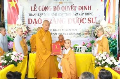 Cà Mau: Công bố quyết định thành lập Điểm sinh hoạt tôn giáo tập trung Đạo tràng Dược Sư