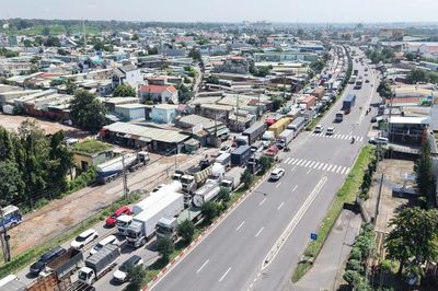 Nhiều tuyến đường ở Đồng Nai ùn tắc kéo dài, QL51 kẹt hơn 6km