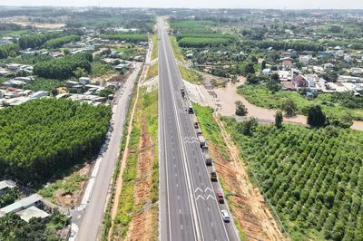 Cận cảnh khắc phục lún, nứt trên cao tốc Biên Hòa - Vũng Tàu