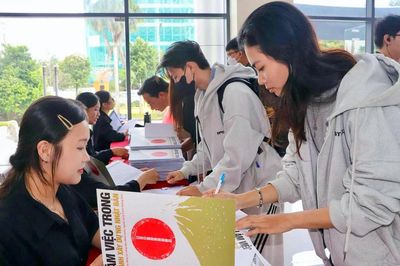 Sinh viên ĐBSCL tìm hiểu cơ hội làm việc trong ngành xây dựng Nhật Bản