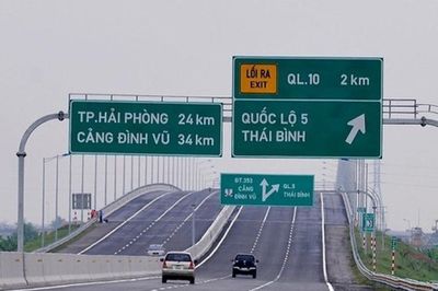 Sẽ thí điểm quy định chỉ cho phép sử dụng làn trái ngoài cùng để vượt từ quý IV/2026