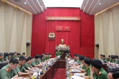 Tổ chức các hoạt động kỷ niệm 65 năm Ngày truyền thống lực lượng Cảnh sát nhân dân