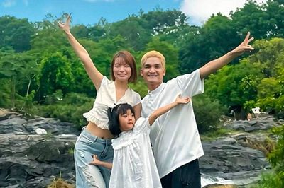 Vợ nam diễn viên quê Hải Phòng mua 6 tờ vé số, 2 tờ trúng thưởng, chồng thốt lên 5 chữ