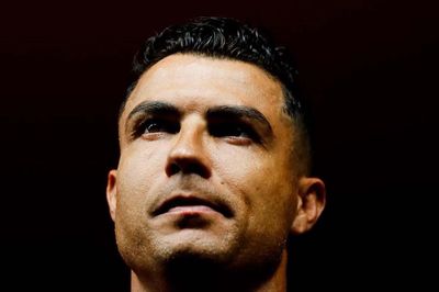 Ronaldo tuyên bố rời đội tuyển Bồ Đào Nha
