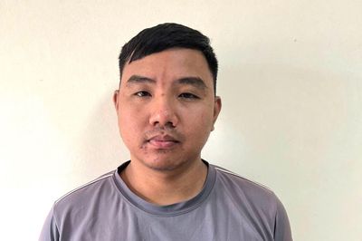 Khởi tố tài xế taxi buồn ngủ tông đôi nam nữ rồi bỏ trốn