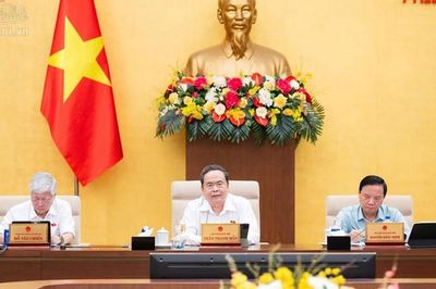 Ủy ban Thường vụ Quốc hội xem xét sửa đổi 3 luật về nhà ở, đất đai