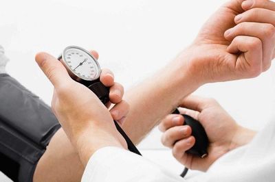 Nguyên nhân gây tăng huyết áp ở người trẻ