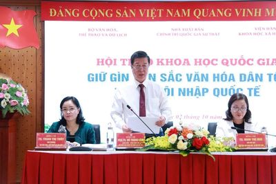 'Giữ gìn bản sắc văn hóa dân tộc trong hội nhập quốc tế': Từ di sản sống đến sức mạnh mềm quốc gia