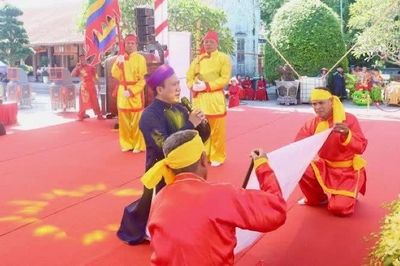 Tri ân tiền nhân và phát huy truyền thống quê hương 'Cổ Trai đế nghiệp'