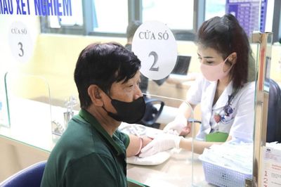 Bổ sung các chính sách đãi ngộ nhân lực y tế