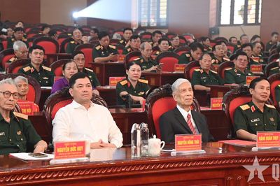 Gặp mặt kỷ niệm 80 năm Ngày truyền thống LLVT Quân khu 2