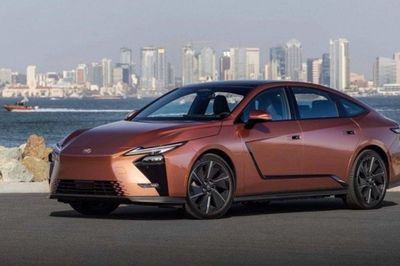Lexus Việt Nam 'nhá hàng' mẫu xe mới sắp ra mắt