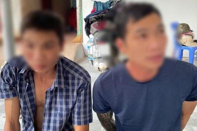 Bắt 4 đối tượng dùng hung khí cướp chó, mèo