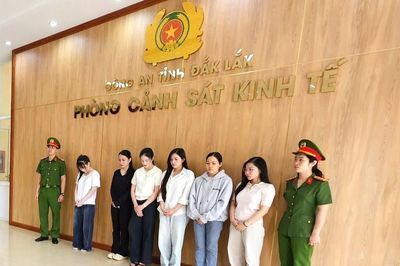 Khởi tố 15 bị can trong vụ 'bác sĩ dỏm' lừa đảo tại 3 cơ sở thẩm mỹ