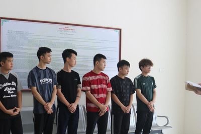 Dùng 40 tài khoản ngân hàng nhận, chuyển hơn 1.000 tỷ đồng tiền đánh bạc