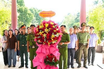 VKSND TP Đồng Nai tham gia hoạt động về nguồn tại Khu di tích lịch sử Rừng Sác