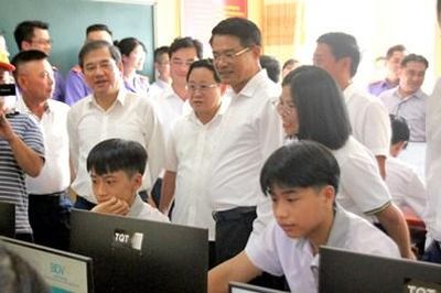 Viện trưởng Nguyễn Huy Tiến dự khánh thành và bàn giao công trình an sinh xã hội tại Quảng Trị